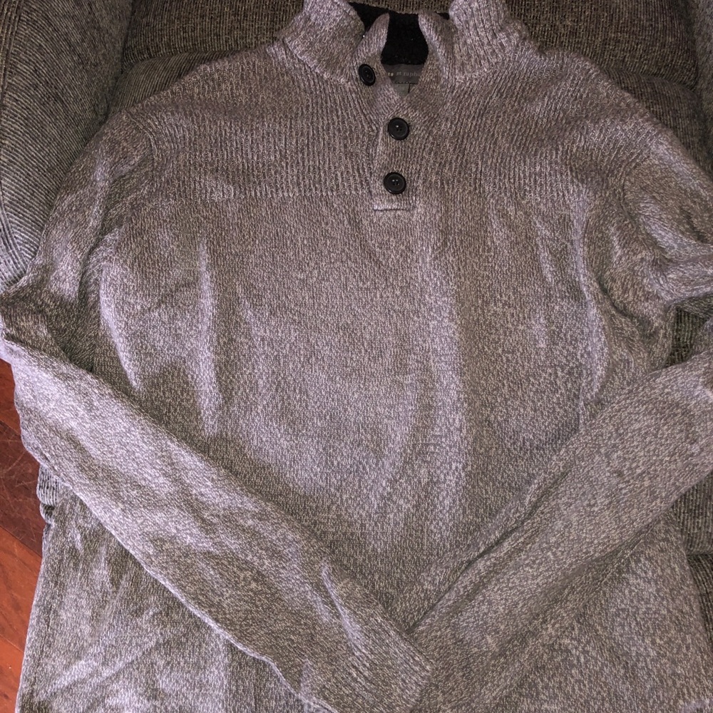 **SOLD**Fur lined collar sweater